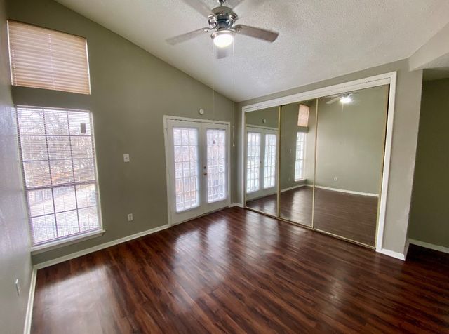 9823 Summerwood Circle 1002, Dallas, TX 75243