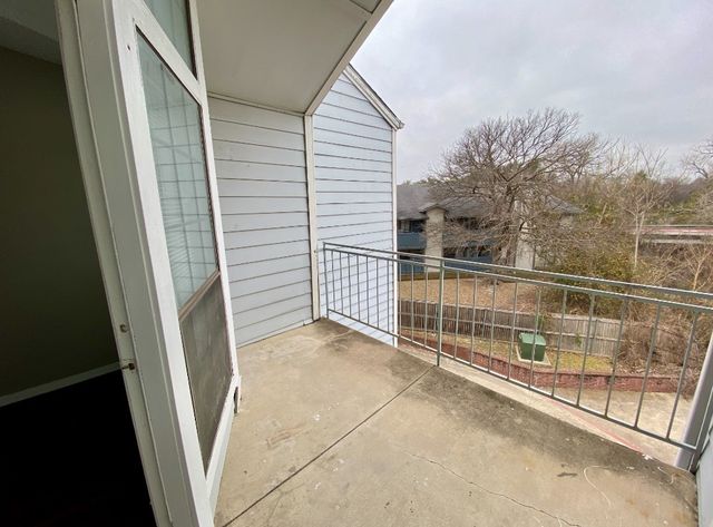 9823 Summerwood Circle 1002, Dallas, TX 75243