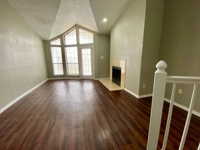 9823 Summerwood Circle 1002, Dallas, TX 75243
