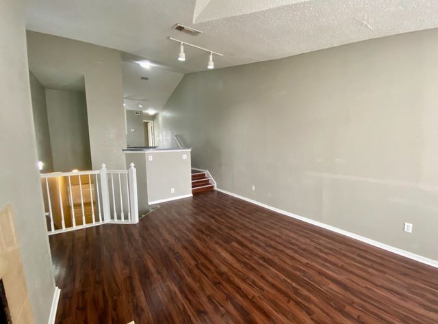9823 Summerwood Circle 1002, Dallas, TX 75243