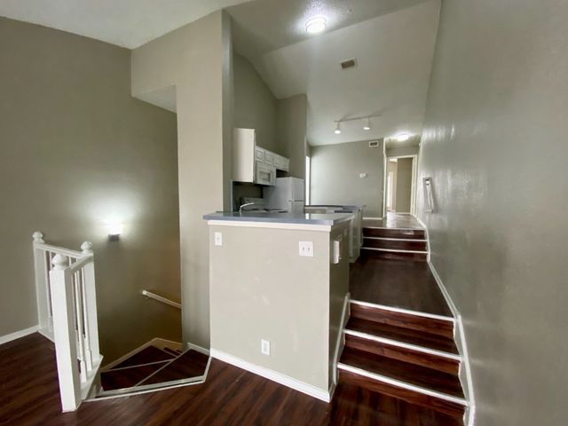 9823 Summerwood Circle 1002, Dallas, TX 75243
