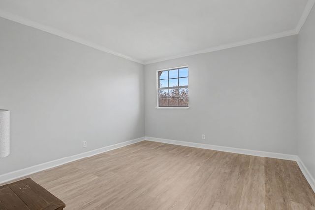 420 Walton Ln Apt J47, Madison, TN 37115