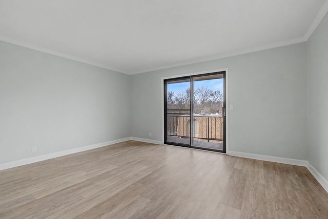 420 Walton Ln Apt J47, Madison, TN 37115