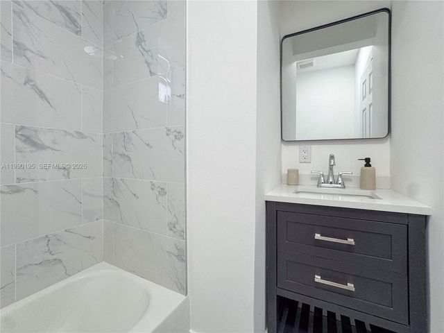 1749 NW 152nd St, Miami Gardens, FL 33054