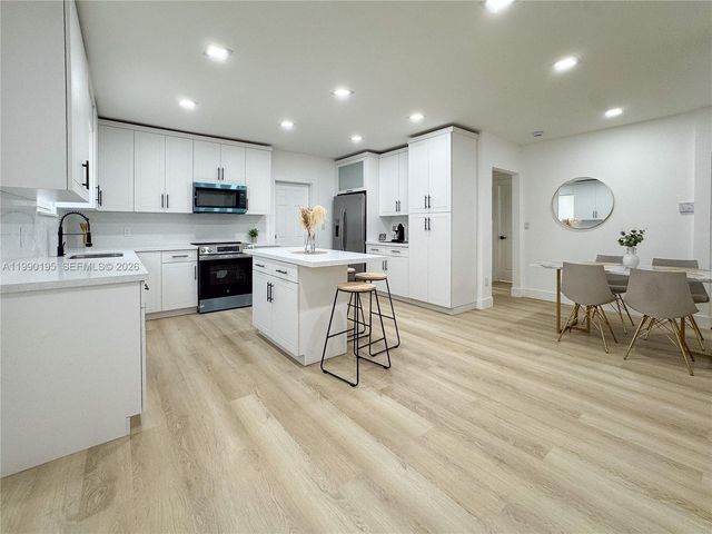 1749 NW 152nd St, Miami Gardens, FL 33054