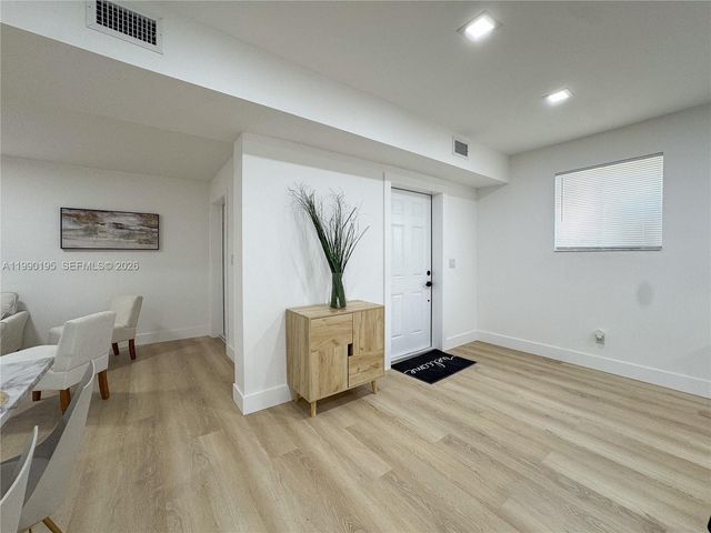 1749 NW 152nd St, Miami Gardens, FL 33054