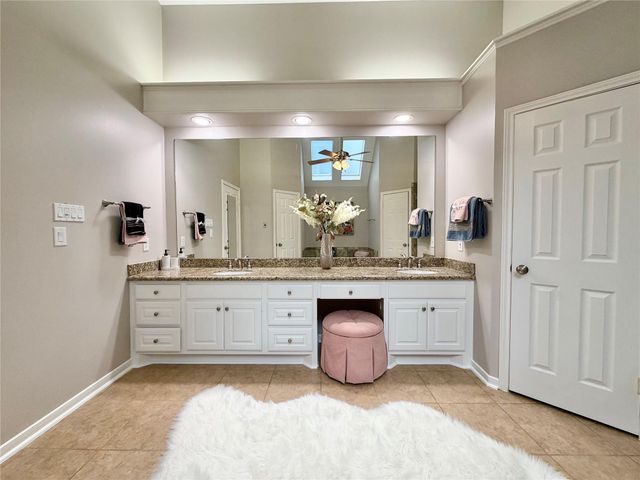 4211 Saint Ives Street, Sugar Land, TX 77479