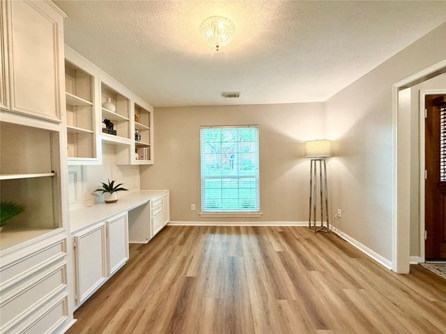 4211 Saint Ives Street, Sugar Land, TX 77479