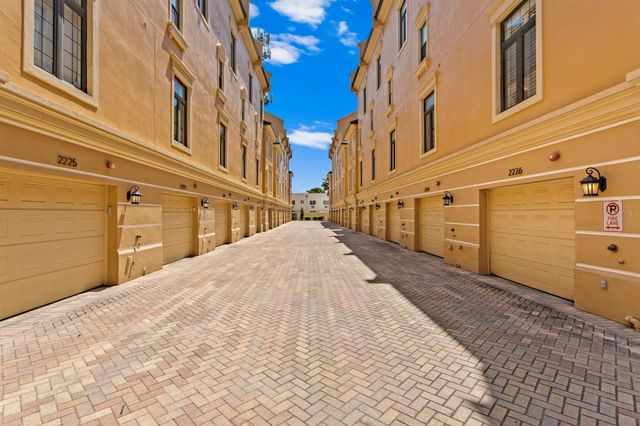 2226 SOHO BAY COURT, Tampa, FL 33606