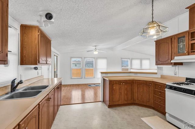 1729 Anthalie St, Pueblo, CO 81006