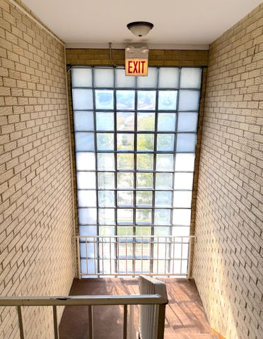 9407 S Roberts Road 3SE, Hickory Hills, IL 60457