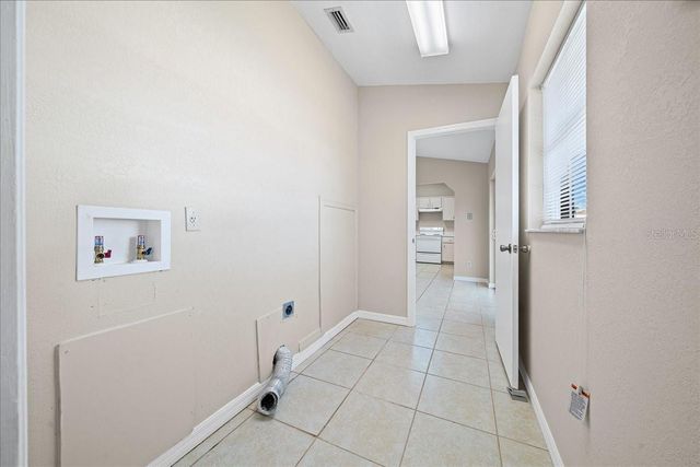 2851 NE 64 LANE, Ocala, FL 34479