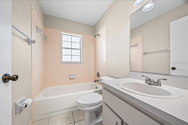 2851 NE 64 LANE, Ocala, FL 34479