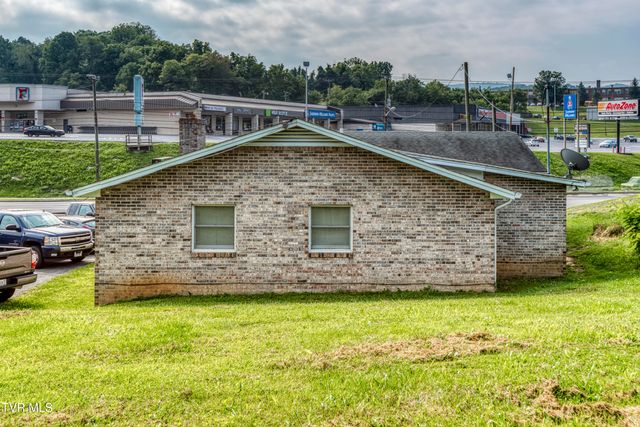 815 North Main Street, Marion, VA 24354