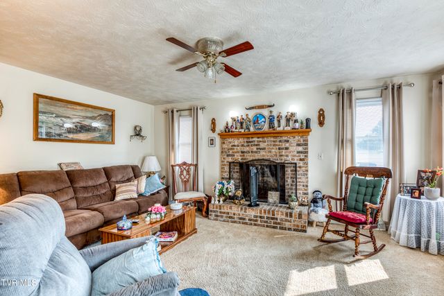 815 North Main Street, Marion, VA 24354