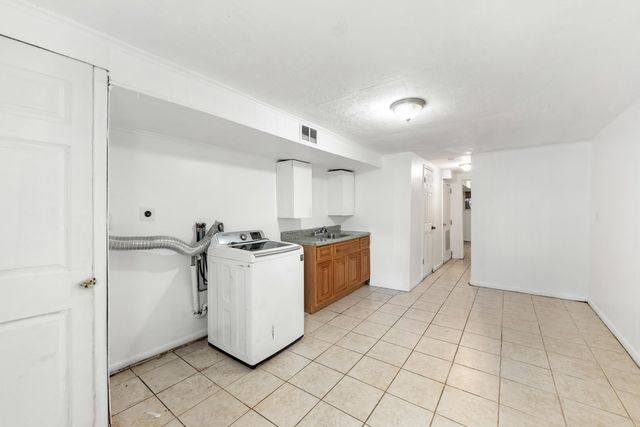 8 VAN NOSTRAND AVE, Jc, Bergen-lafayett, NJ 07305