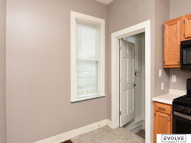 1051 N L Street, Fremont, NE 68025