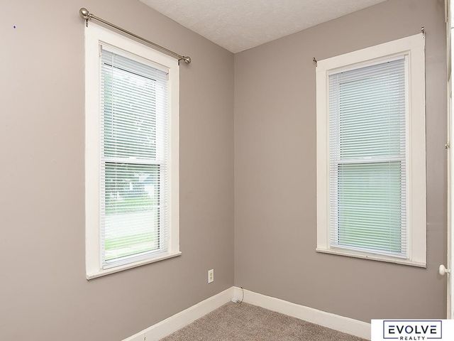 1051 N L Street, Fremont, NE 68025