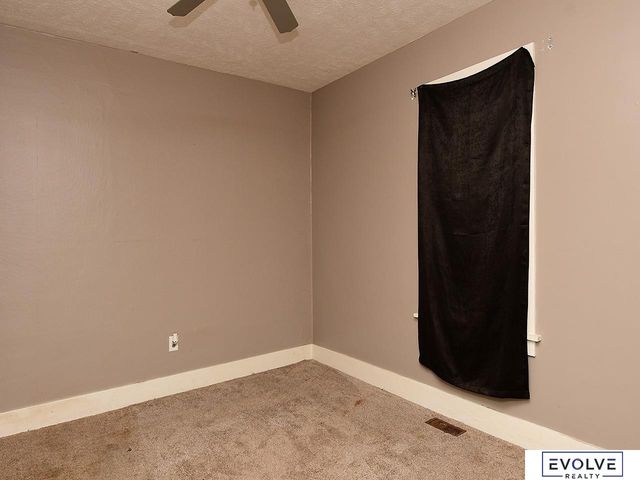 1051 N L Street, Fremont, NE 68025