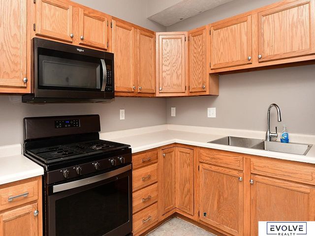 1051 N L Street, Fremont, NE 68025