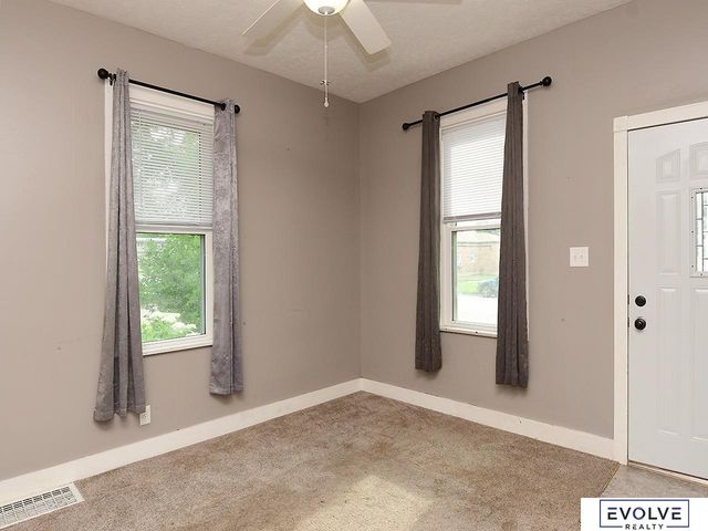 1051 N L Street, Fremont, NE 68025