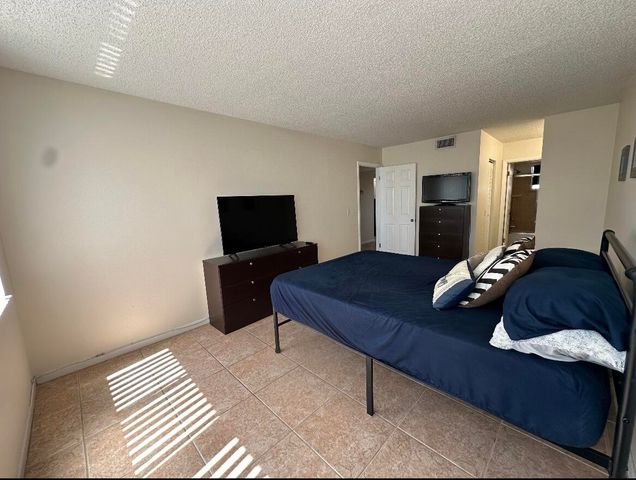 6770 Royal Palm Boulevard 207l, Margate, FL 33063