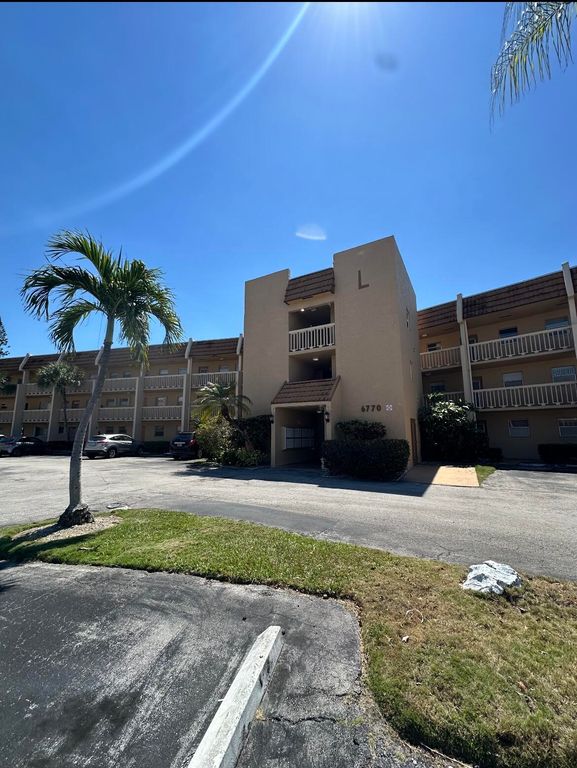 6770 Royal Palm Boulevard 207l, Margate, FL 33063