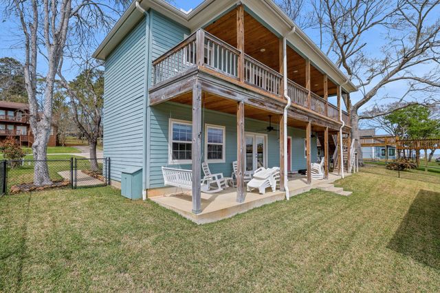 331 Holiday Lane, Coldspring, TX 77331