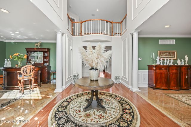 26 Whirlaway Drive, Tinton Falls, NJ 07724