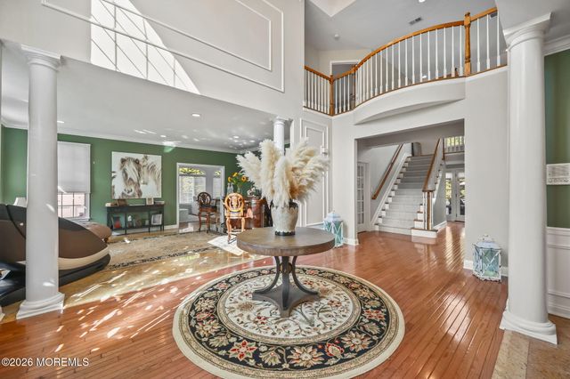 26 Whirlaway Drive, Tinton Falls, NJ 07724
