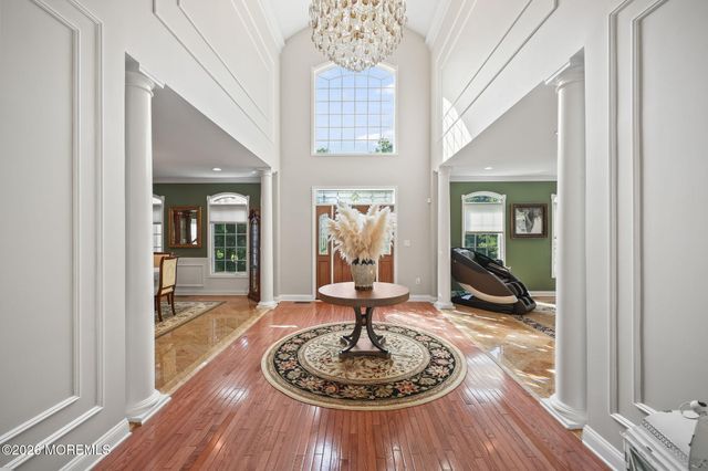 26 Whirlaway Drive, Tinton Falls, NJ 07724