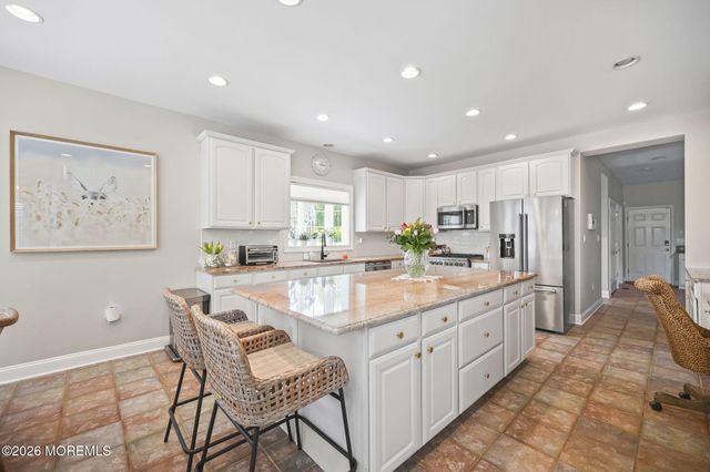 26 Whirlaway Drive, Tinton Falls, NJ 07724
