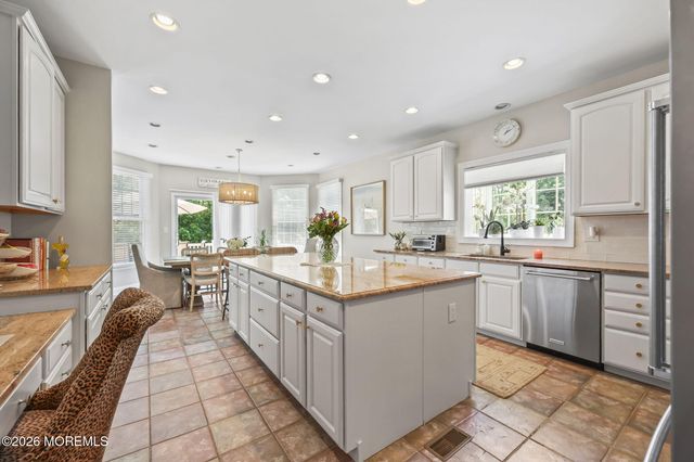 26 Whirlaway Drive, Tinton Falls, NJ 07724