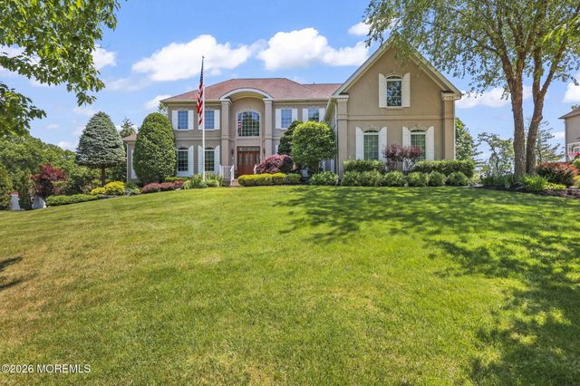 26 Whirlaway Drive, Tinton Falls, NJ 07724