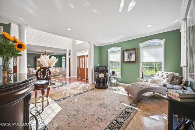 26 Whirlaway Drive, Tinton Falls, NJ 07724