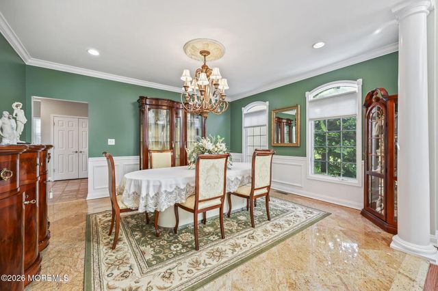 26 Whirlaway Drive, Tinton Falls, NJ 07724