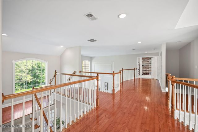 26 Whirlaway Drive, Tinton Falls, NJ 07724