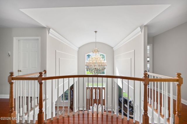 26 Whirlaway Drive, Tinton Falls, NJ 07724