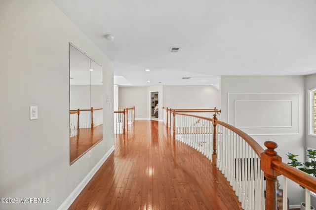 26 Whirlaway Drive, Tinton Falls, NJ 07724