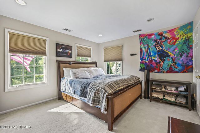 26 Whirlaway Drive, Tinton Falls, NJ 07724