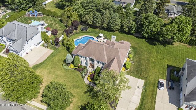 26 Whirlaway Drive, Tinton Falls, NJ 07724