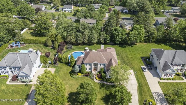 26 Whirlaway Drive, Tinton Falls, NJ 07724