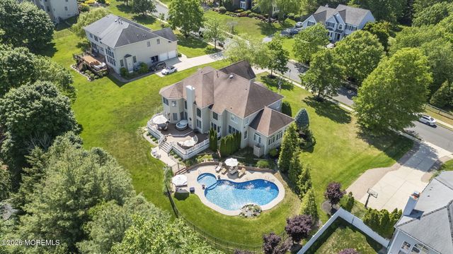 26 Whirlaway Drive, Tinton Falls, NJ 07724