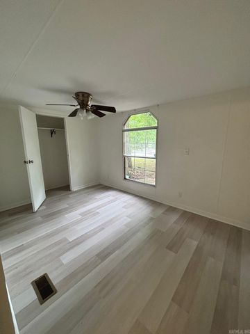 1721 Leonard Dr Drive, Jacksonville, AR 72076