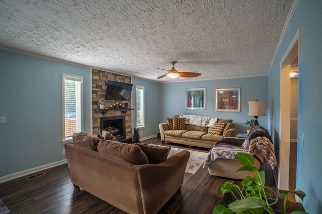 309 Skyline Dr, White House, TN 37188