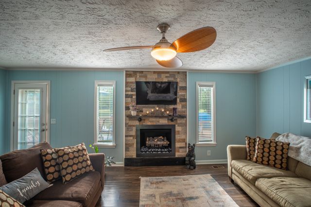 309 Skyline Dr, White House, TN 37188