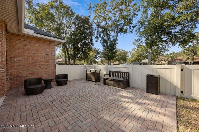 86271 RIVERWOOD Drive, Yulee, FL 32097