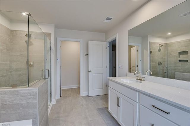 205 Orion CT, Yorktown, VA 23693