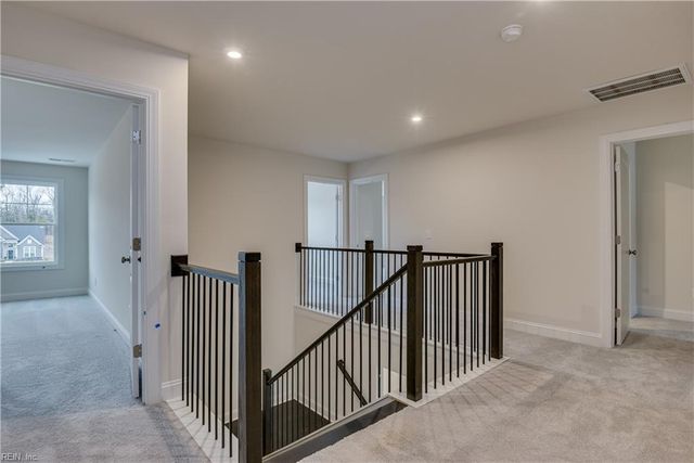 205 Orion CT, Yorktown, VA 23693