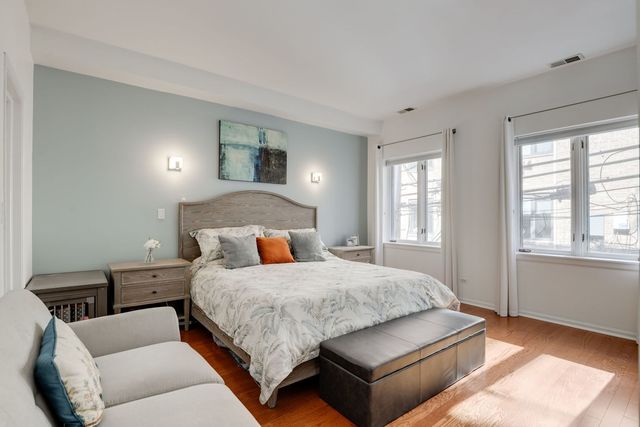 1239 N State Parkway 2, Chicago, IL 60610